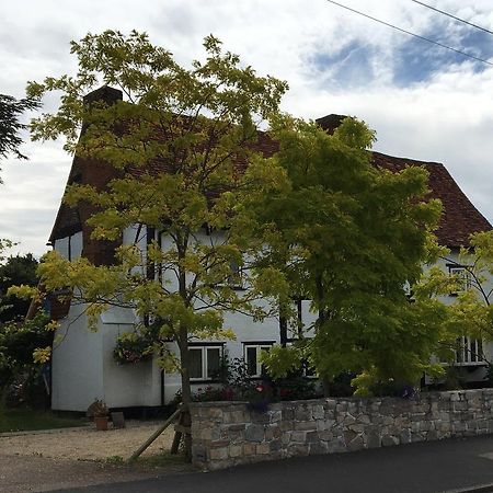 Heathrow Cottages Staines-upon-Thames Екстериор снимка